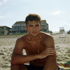 Meet your Posher, Sebastian